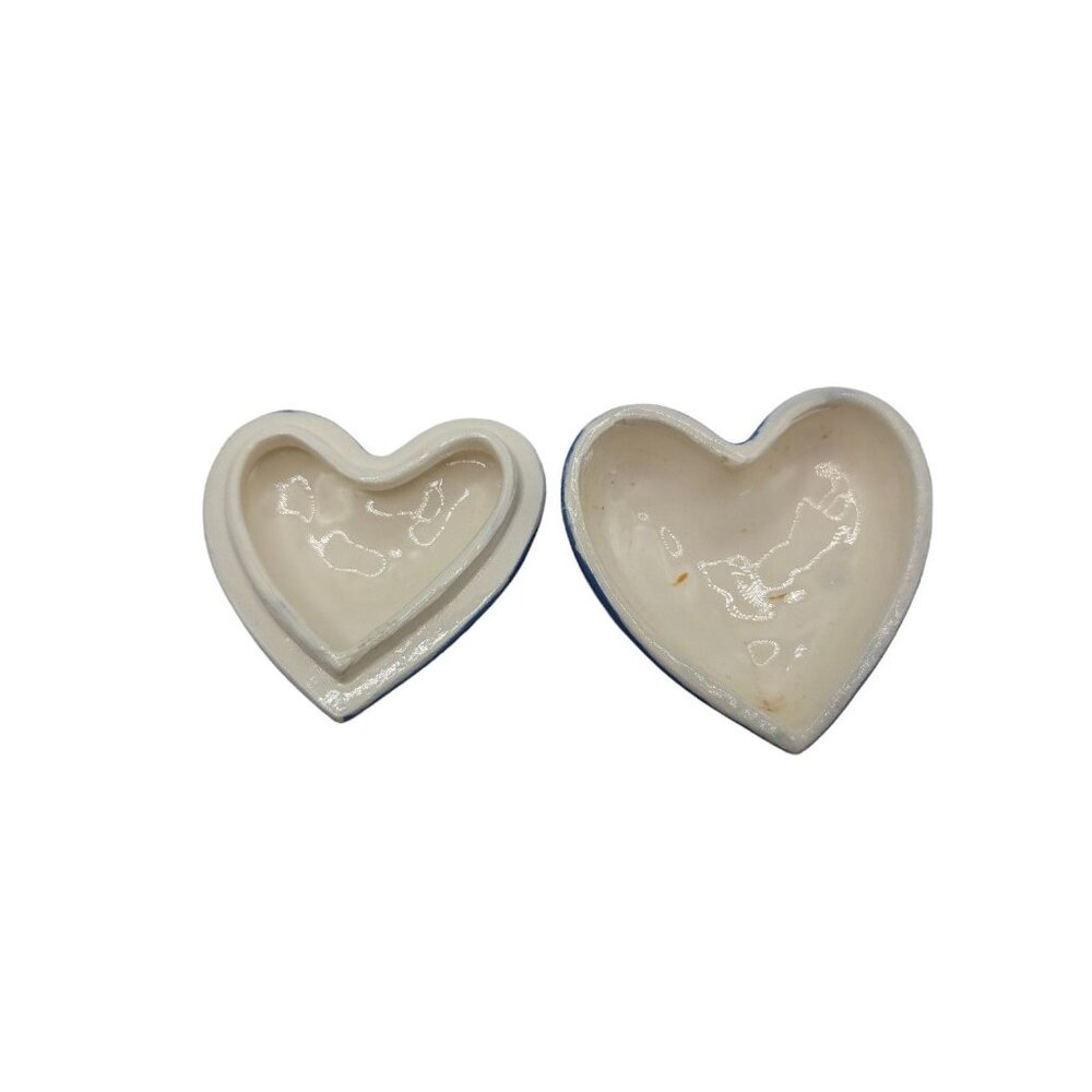 Vintage  Blue & White Ceramic Heart Trinket Box w Raised floral design - Picture 5 of 11